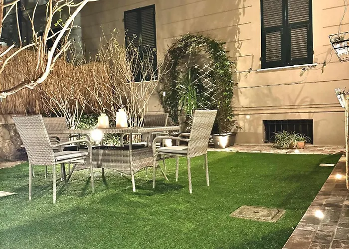 Lucy's Flowers Apartment