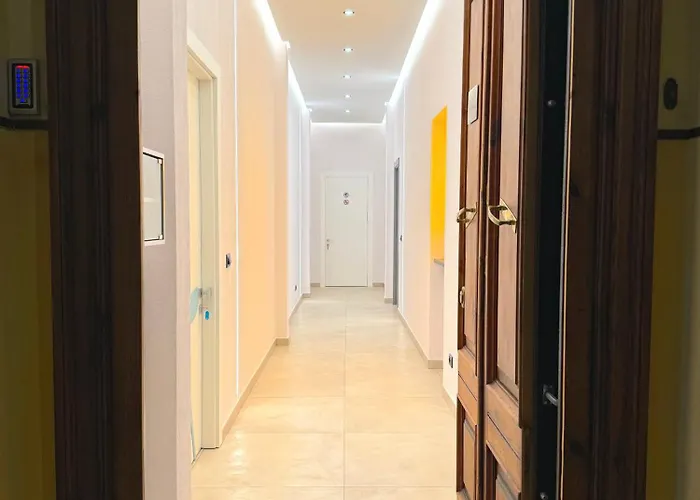 Lucy's Flowers Apartment