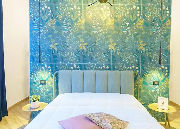 Lucy's Flowers Apartment