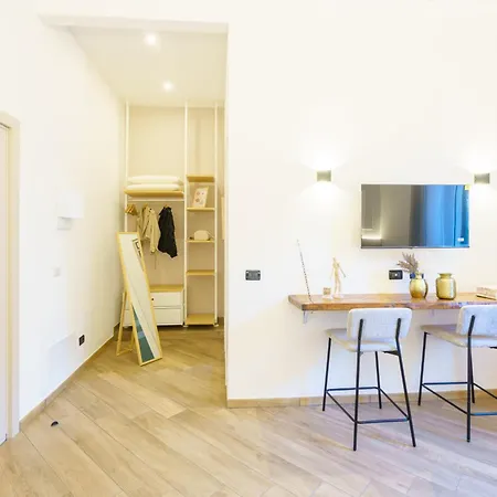 Lucy's Flowers La Spezia