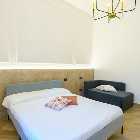 Lucy's Flowers Apartment